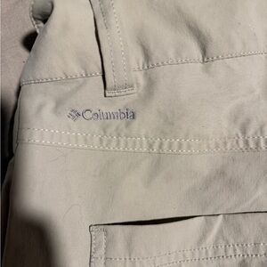 Columbia hiking pants women’s size 6 Omni shield advanced repellency